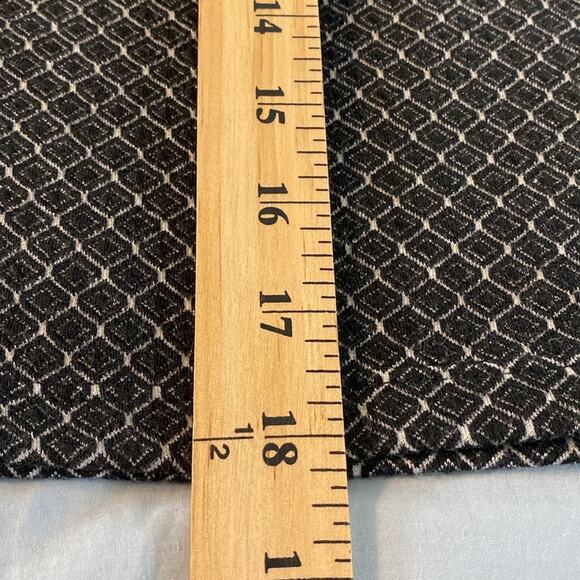 LOFT Textured Black Diamond Print Knit Knee Length Skirt Size Medium - Picture 6 of 7